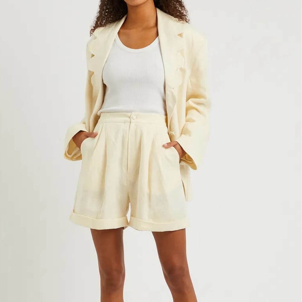 Sleeper Dynasty Linen Elastic Waist Off-White Tailored Shorts Size Medium